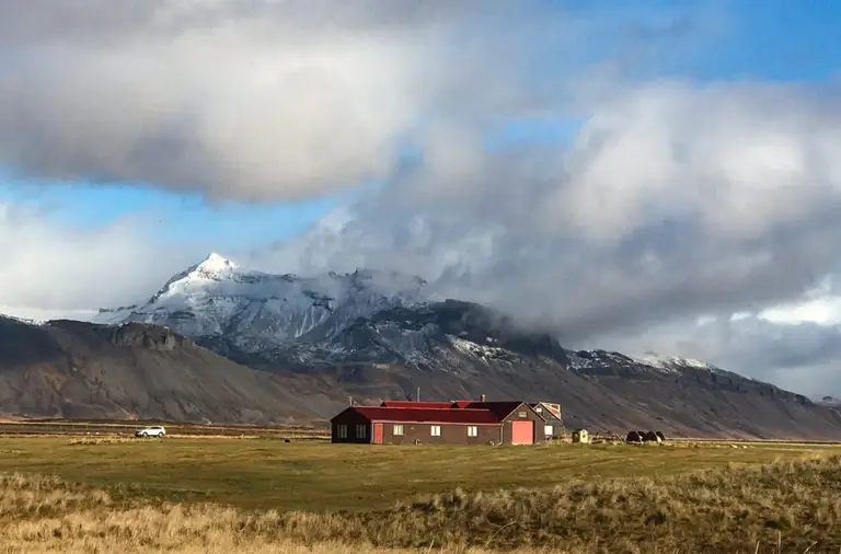 Scenic Iceland house on the Snaefellsnes Peninsula