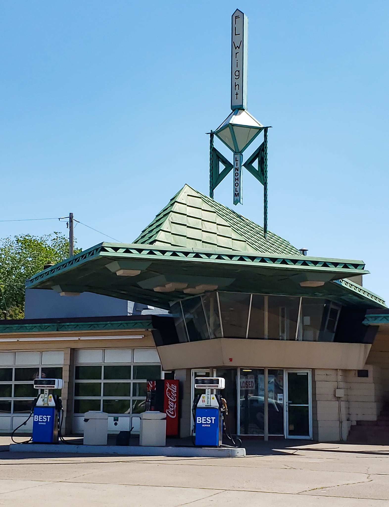 Frank Lloyd Wright Gas Station Duluth Minnesota