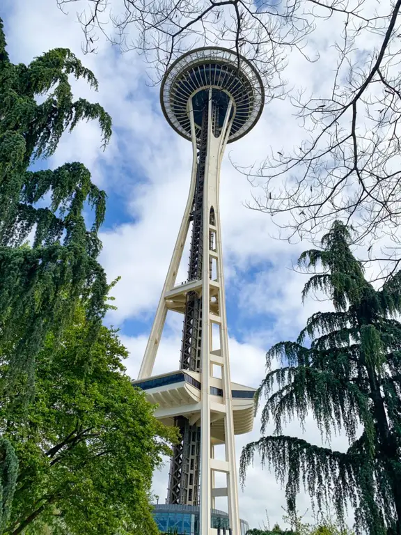 Seattle Center - statue garden and Space Needle