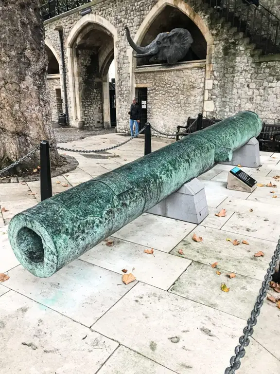 Tower of London - Elephant