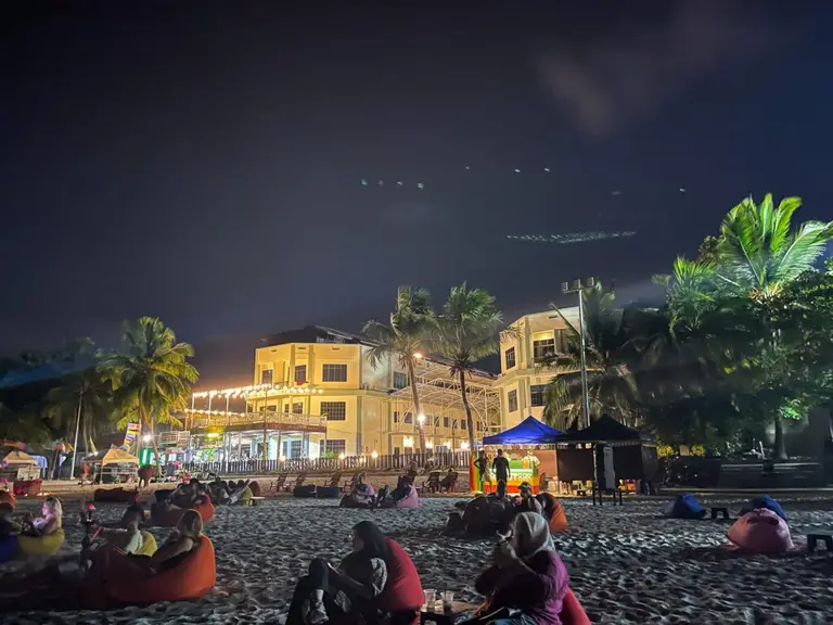 Pantai Cenang, Cenang Beach Langkawi Malaysia
Fire Show