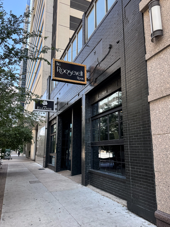 Roosevelt Room
Austin
Day Drinking