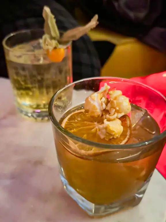 Lavomatic Paris Speakeasy