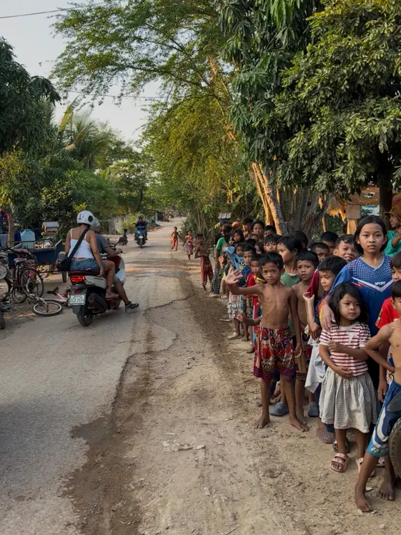 Siem Reap children